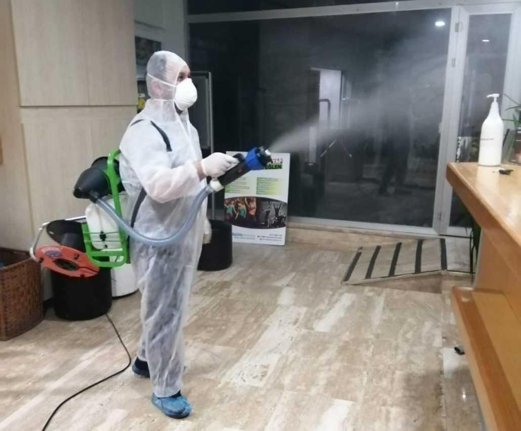 Phosphorion Ξενοδοχείο Κωνσταντινούπολη Εξωτερικό φωτογραφία Disinfection of a hospital in Italy